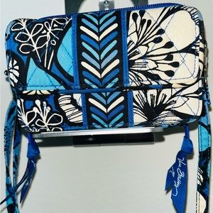 Vera Bradley small crossbody purse